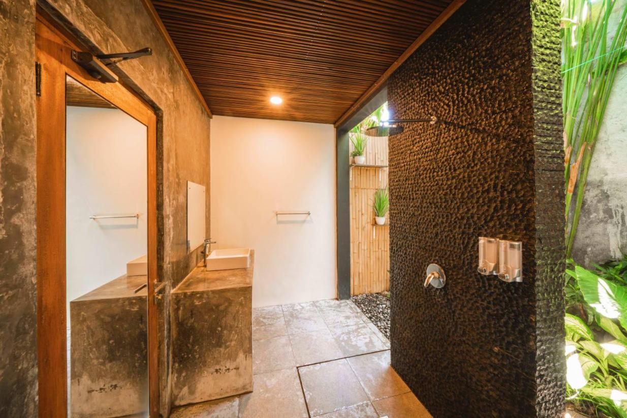 The Farm Hostel Canggu Eksteriør billede